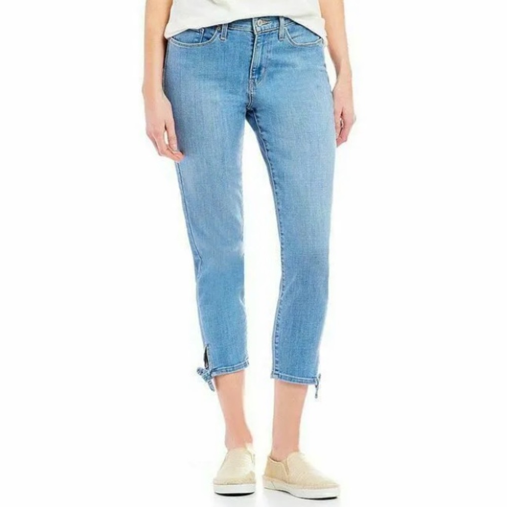 LEVI'S CLASSIC CROP CROPPED KNOTTED HEM JEANS - Size 6